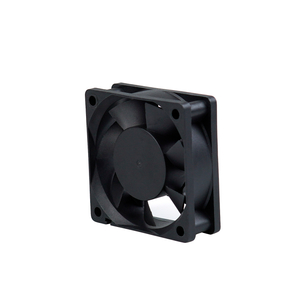 Fã axial de 12 V 60mm 60x60mm 60x60x20mm para o carro